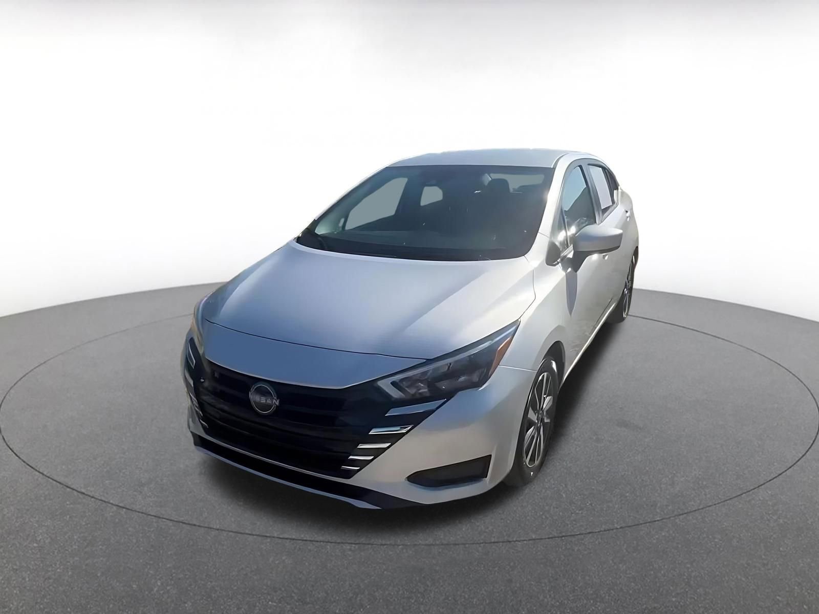 Used 2025 Nissan Versa SV FWD image 7