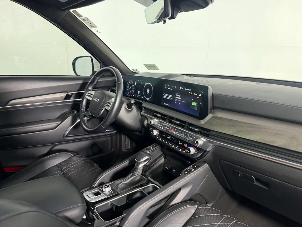 Used 2024 Kia Telluride SX Prestige X-Pro AWD/4WD image 32