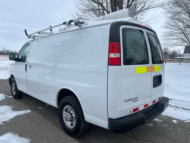 Used 2013 Chevrolet Express 2500 2500 Cargo image 7