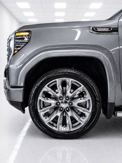Used 2023 GMC Sierra 1500 Denali w/ Denali Reserve Package AWD/4WD image 12