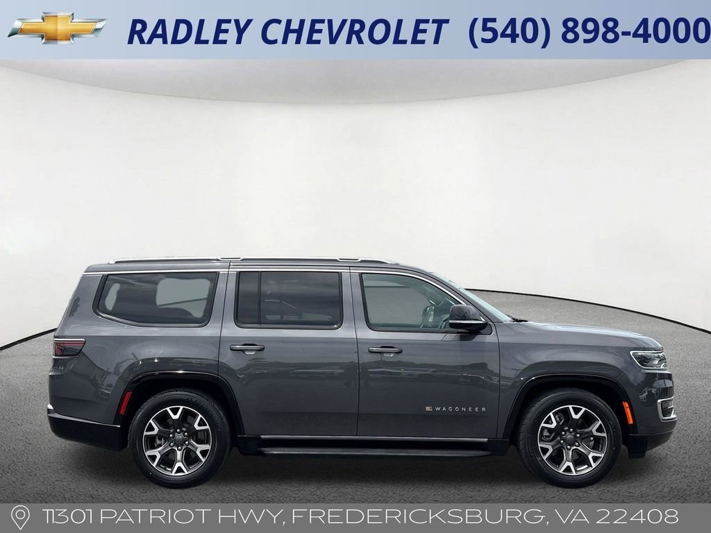 Used 2024 Jeep Wagoneer Series III AWD/4WD image 30