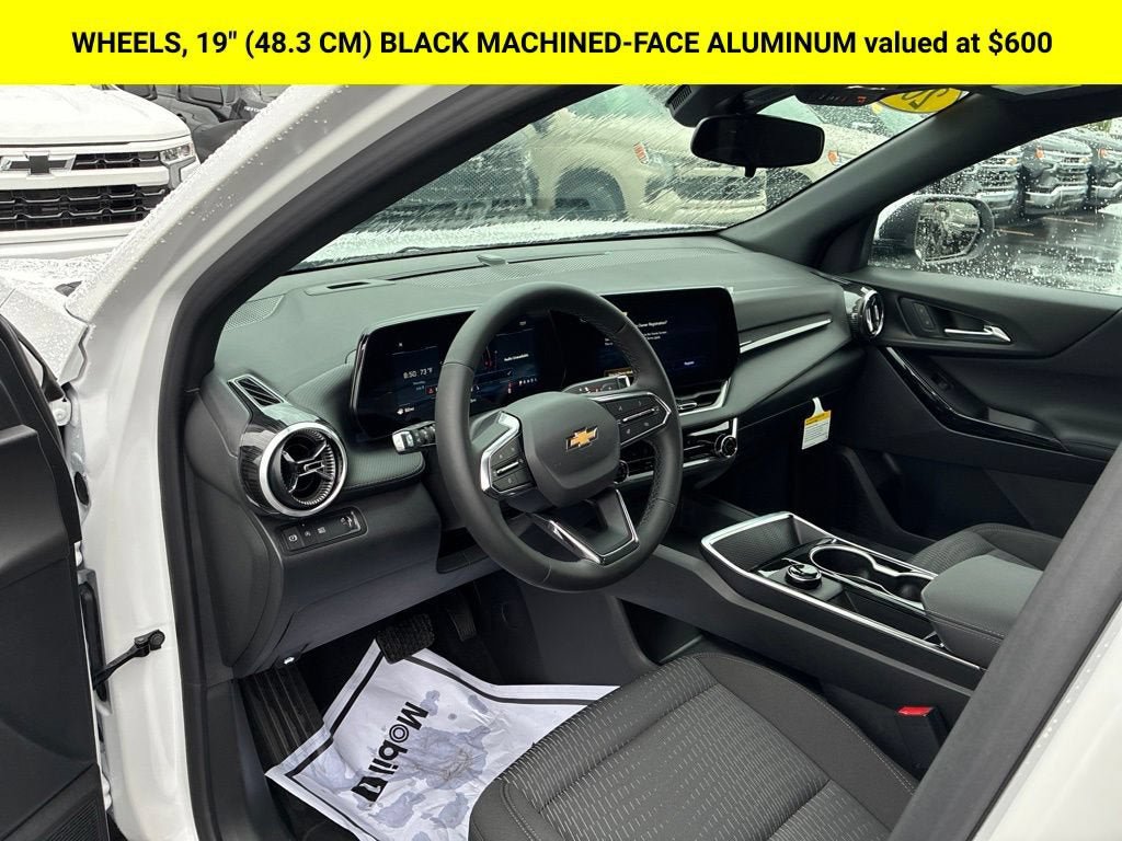 New 2027 Chevrolet Equinox LT FWD image 2