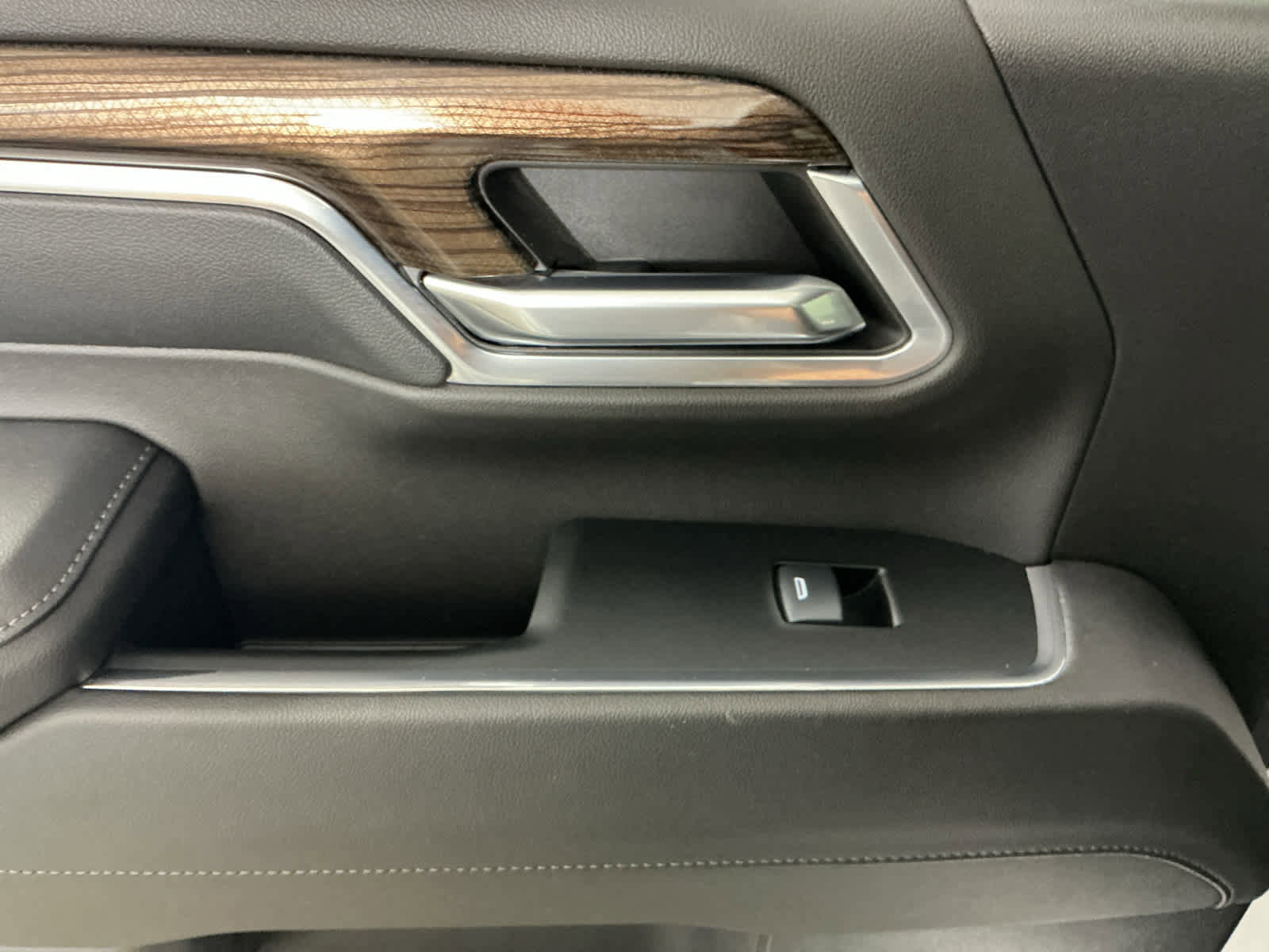 Used 2024 Chevrolet Silverado 3500 LT w/ Convenience Package image 23