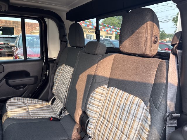 New 2026 Jeep Gladiator Sport AWD/4WD image 23