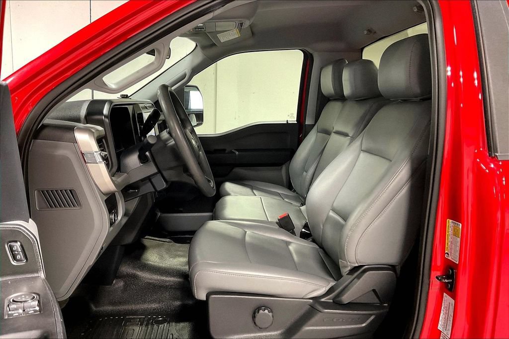 Used 2025 Ford F350 XL w/ XL Chrome Package RWD image 27