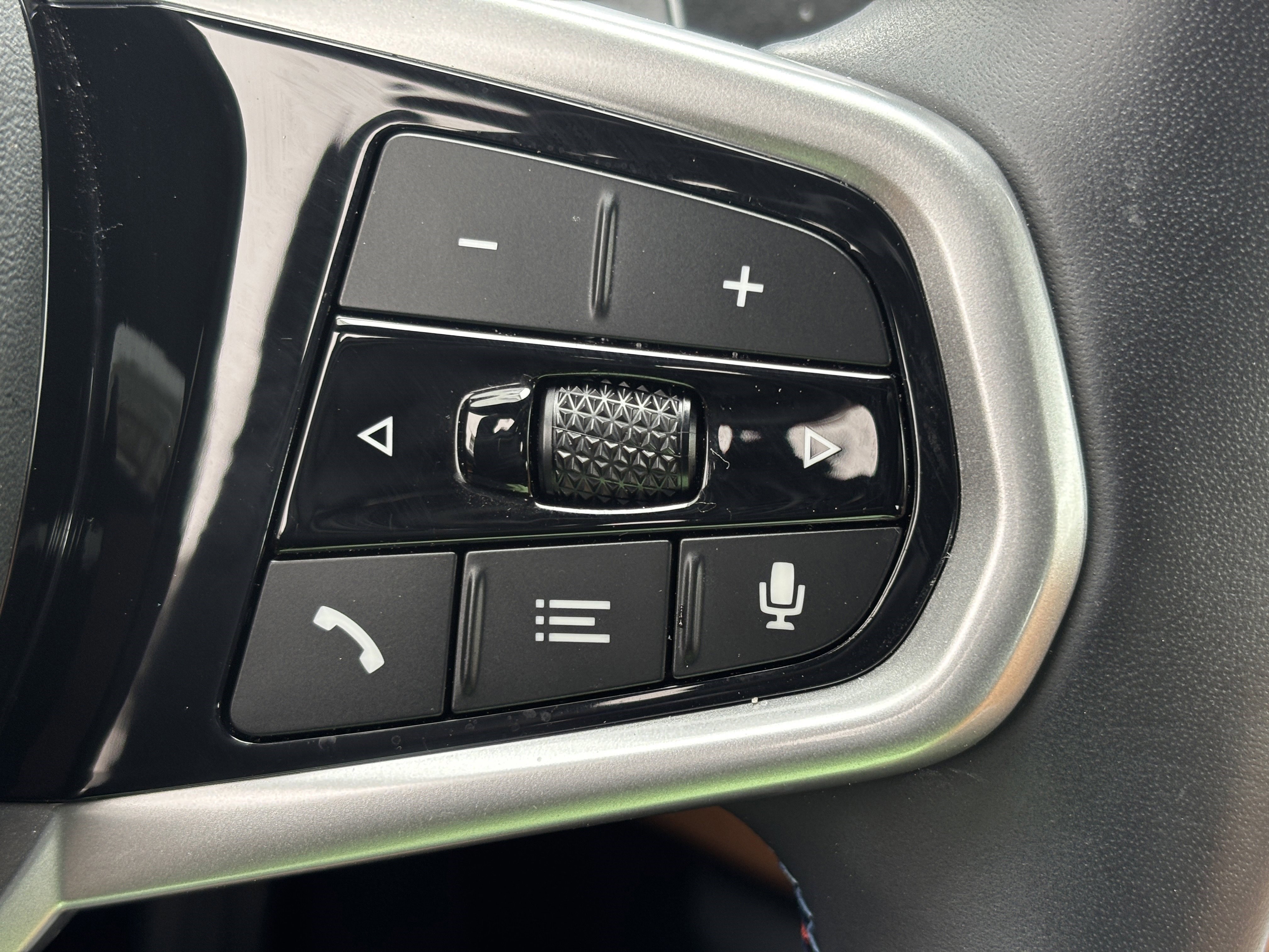 Used 2026 BMW M440i Coupe image 11