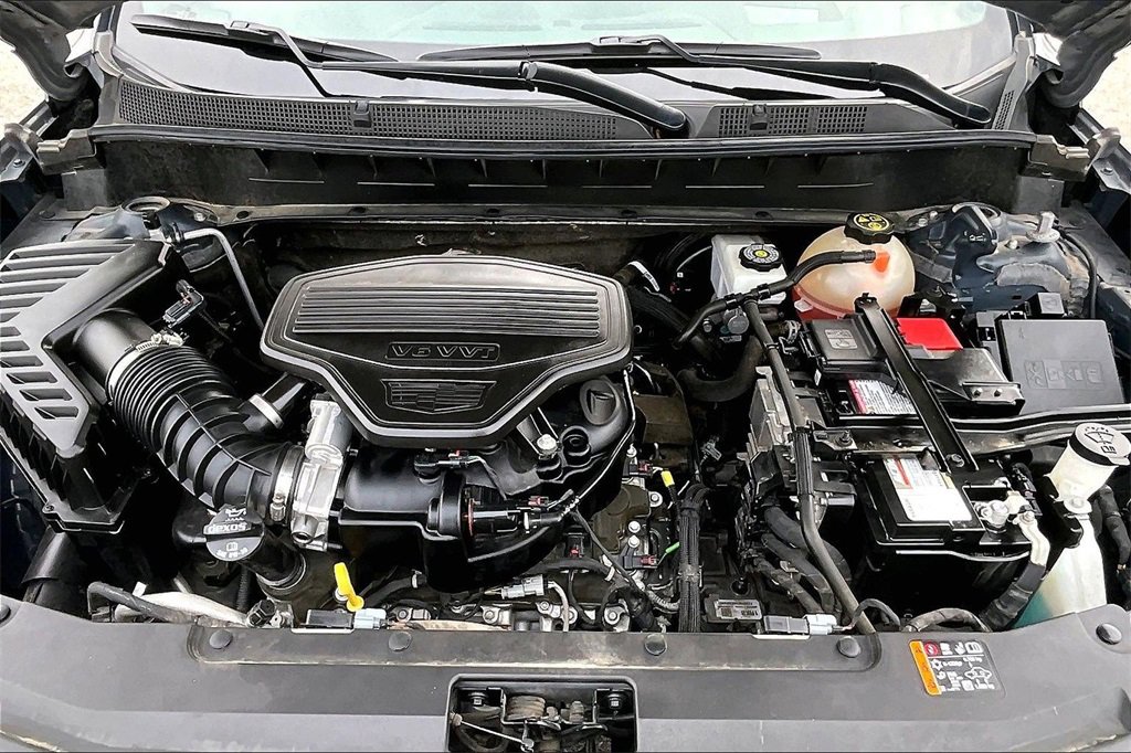 Used 2023 Cadillac XT6 Premium Luxury w/ Technology Package image 9