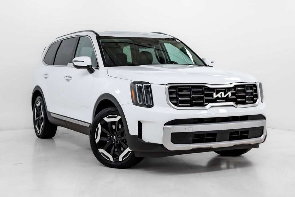 Certified 2025 Kia Telluride S AWD/4WD image 6