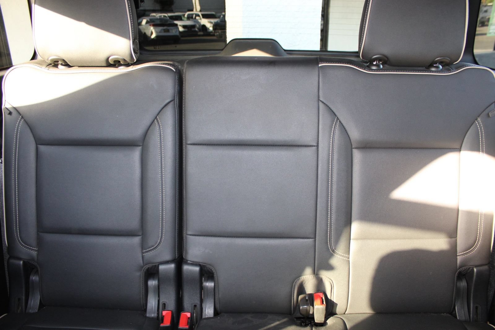 Used 2021 GMC Yukon XL SLT AWD/4WD image 16