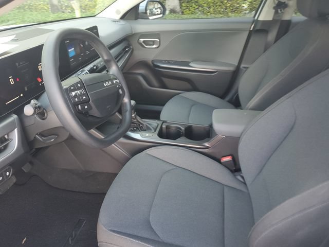 Certified 2025 Kia K4 FWD image 17