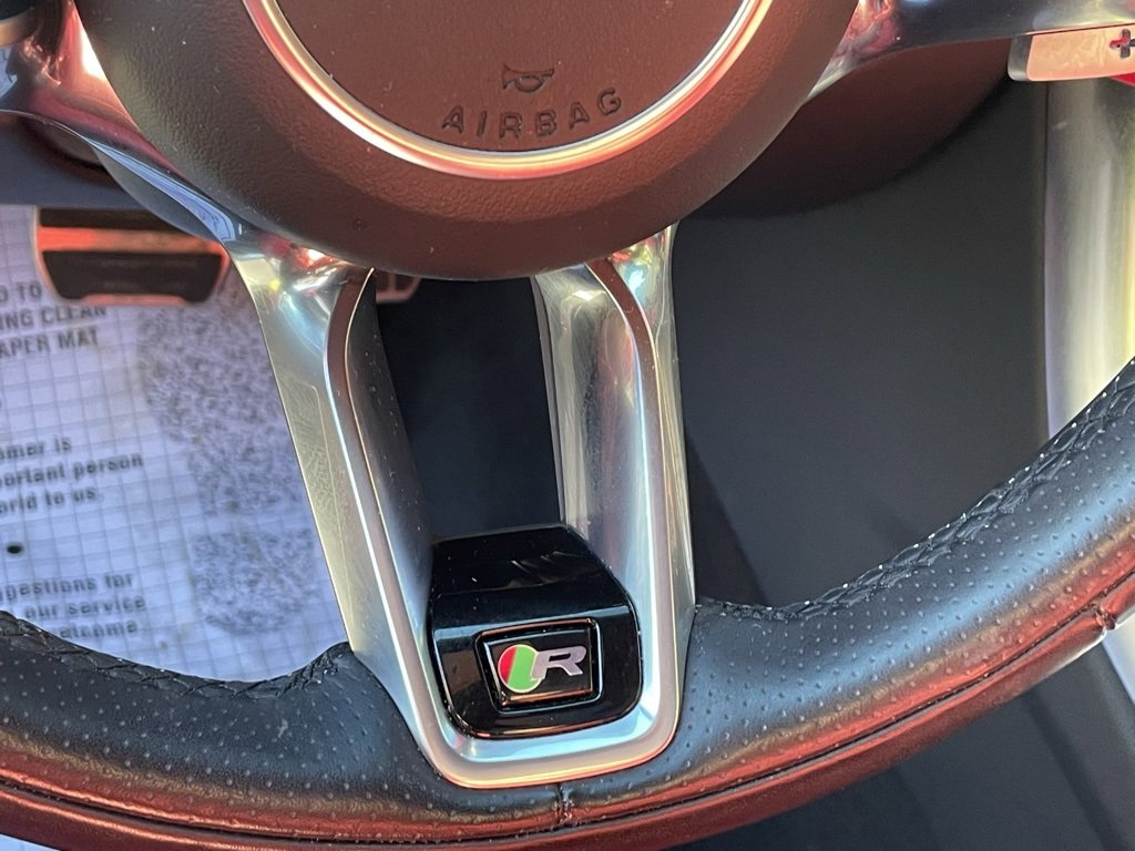 Used 2022 Jaguar XF R-Dynamic SE image 30