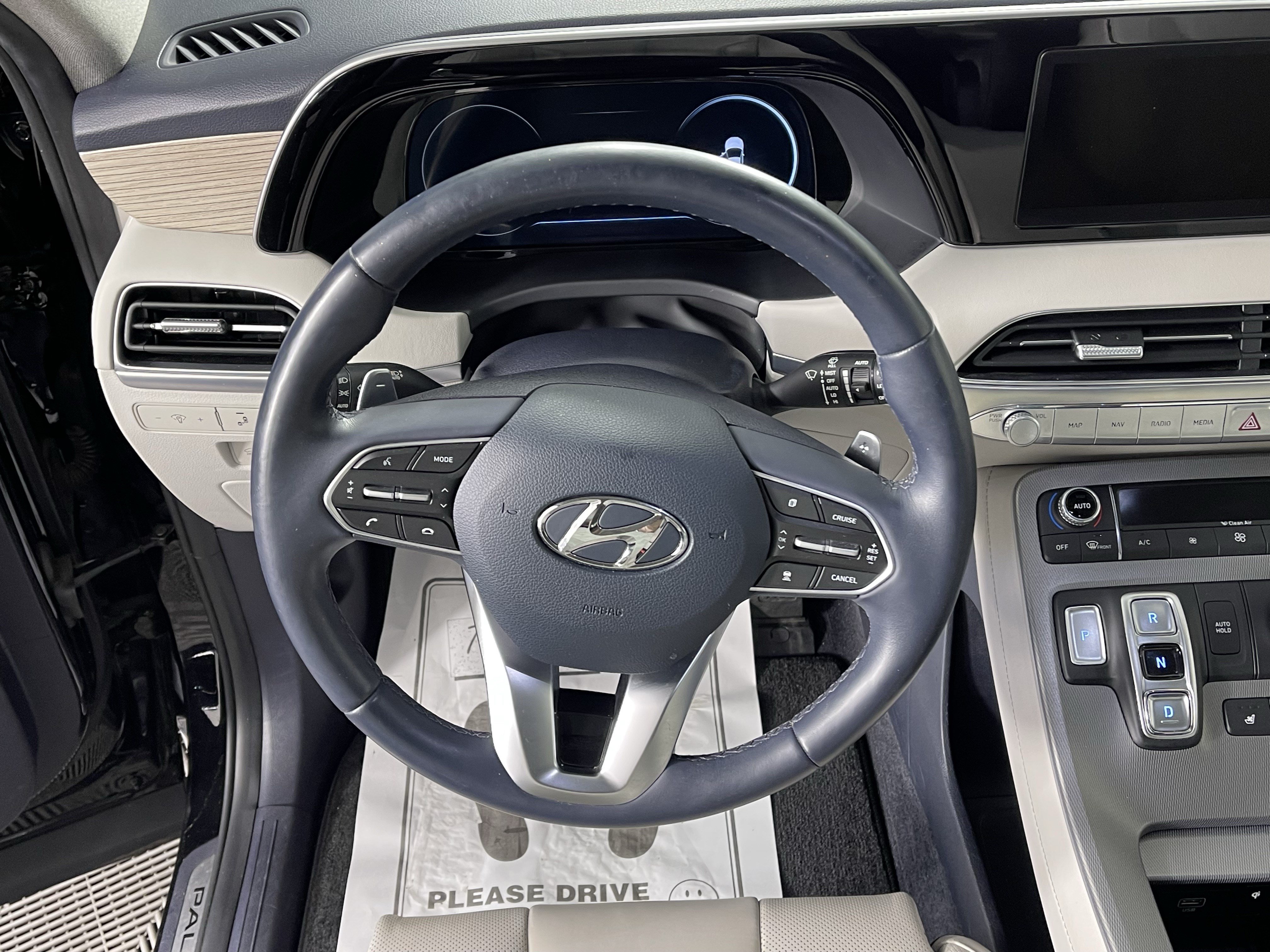 Used 2022 Hyundai Palisade Limited w/ Cargo Package AWD/4WD image 13