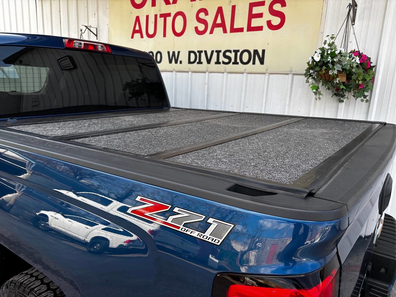 Used 2017 Chevrolet Silverado 1500 LT w/ All Star Edition image 11