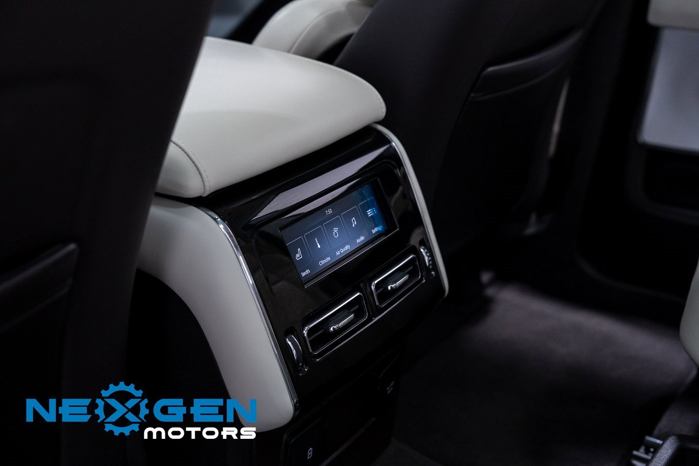 Used 2022 Lincoln Aviator Black Label w/ Dynamic Handling Package image 28