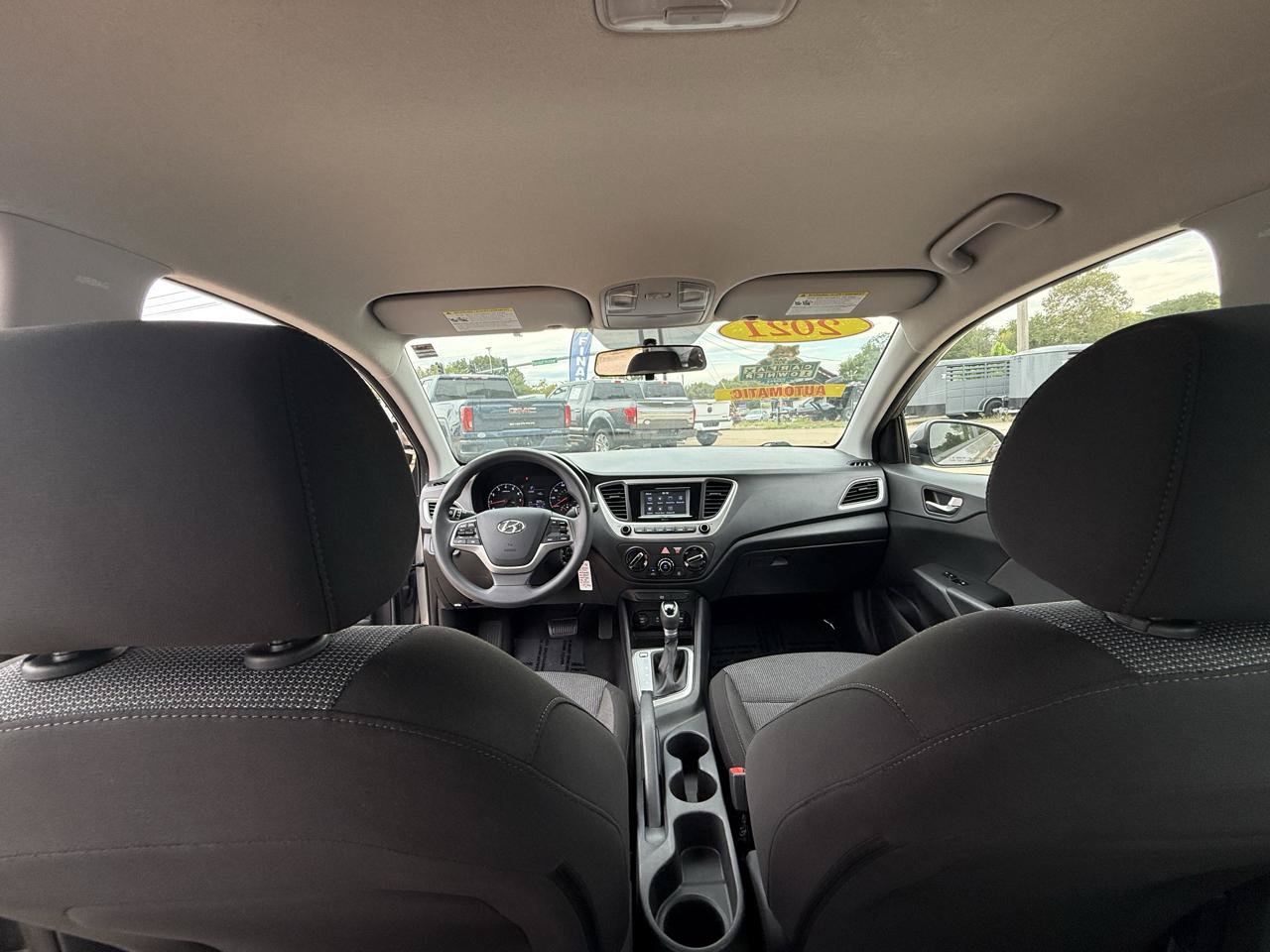 Used 2021 Hyundai Accent SE FWD image 48