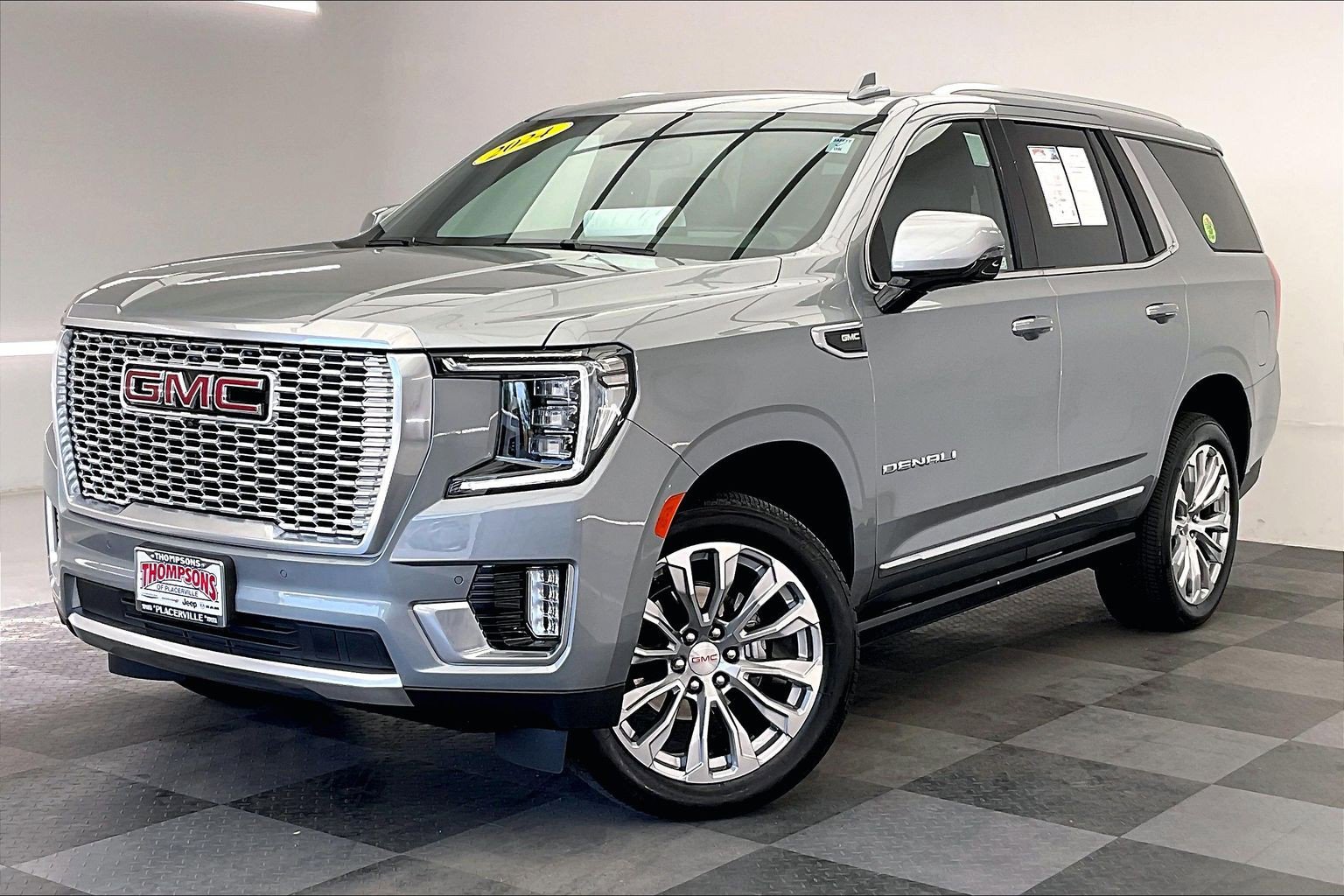 Used 2024 GMC Yukon Denali AWD/4WD image 12