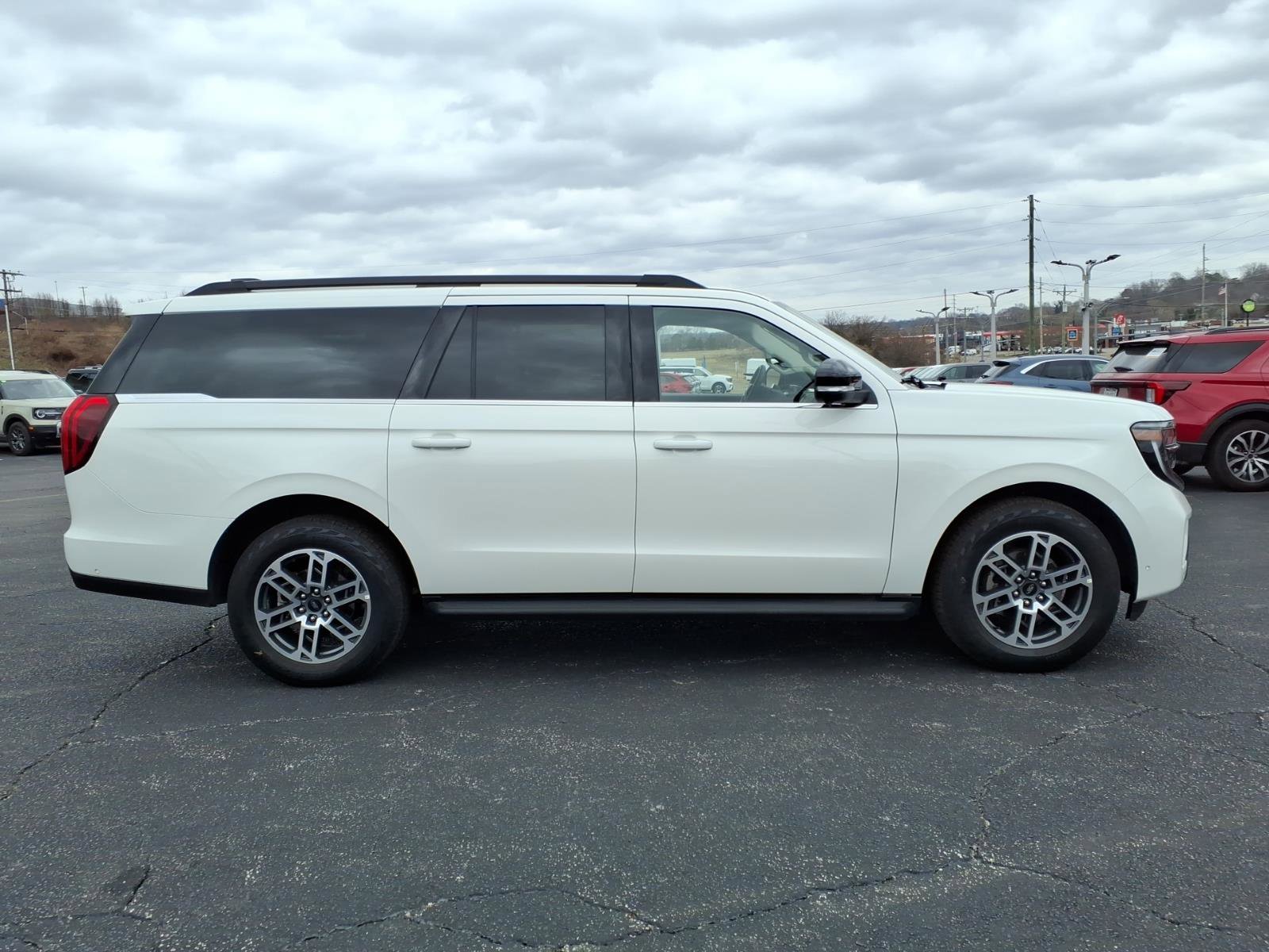 Certified 2025 Ford Expedition Max Active image 9