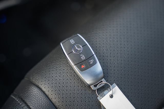 Used 2023 Mercedes-Benz GLS 450 4MATIC image 52