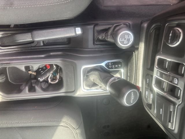 Used 2023 Jeep Gladiator Willys image 11