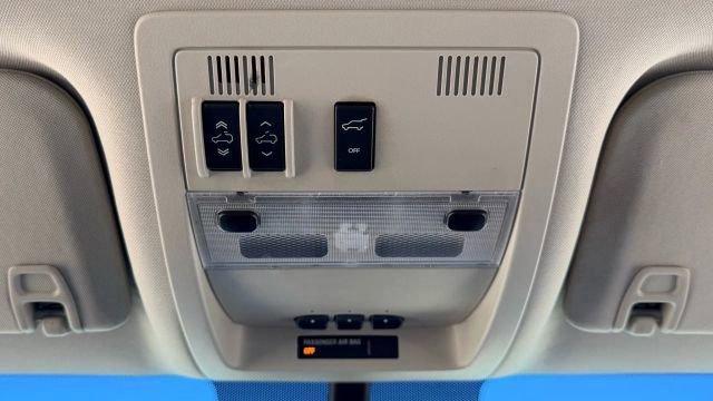 Used 2013 Chevrolet Tahoe LTZ image 46