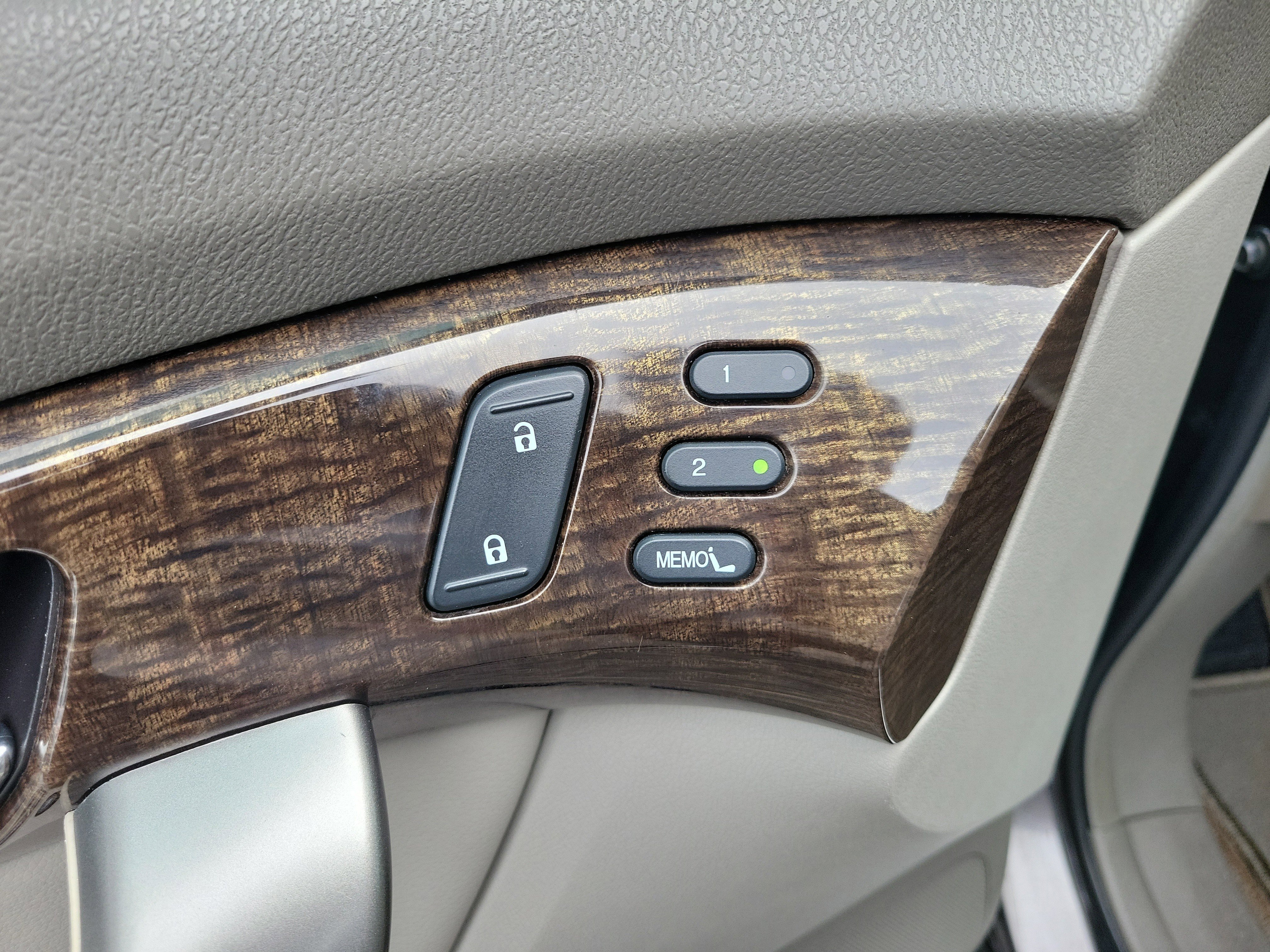 Used 2010 Acura MDX w/ Technology Package image 23