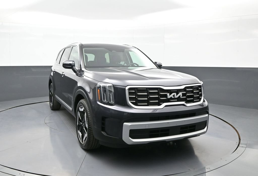New 2025 Kia Telluride S image 3