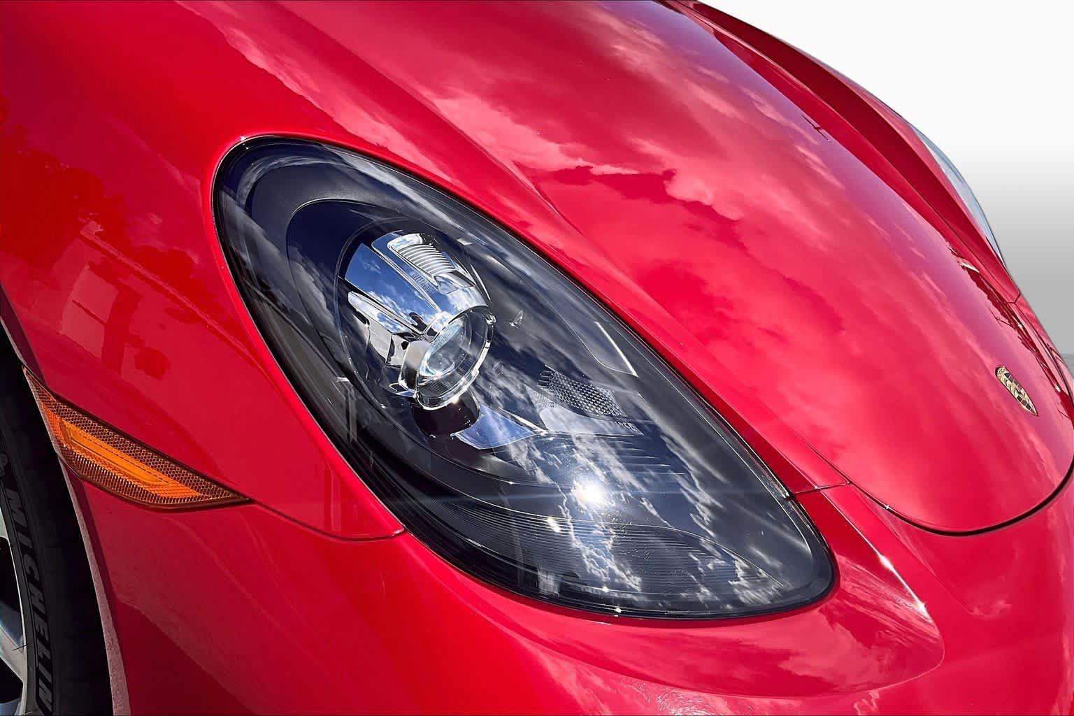 Used 2019 Porsche 718 Cayman RWD image 24