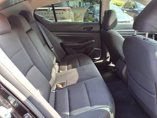 Used 2023 Nissan Altima 2.5 SV w/ SV Premium Package FWD image 25
