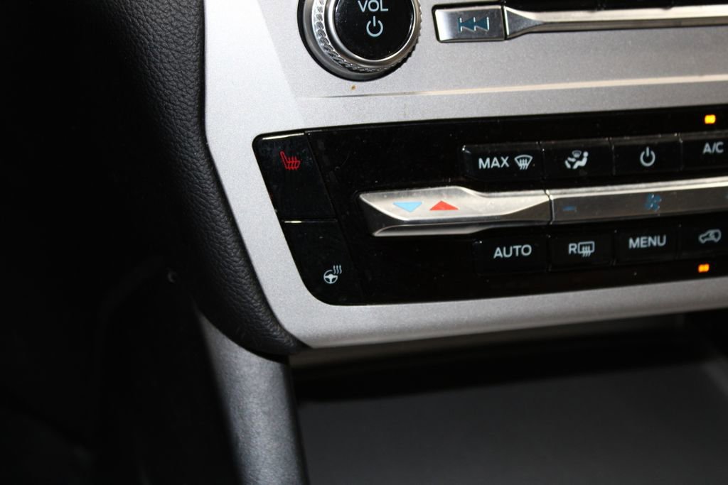 Used 2023 Ford Explorer XLT w/ Equipment Group 202A image 44