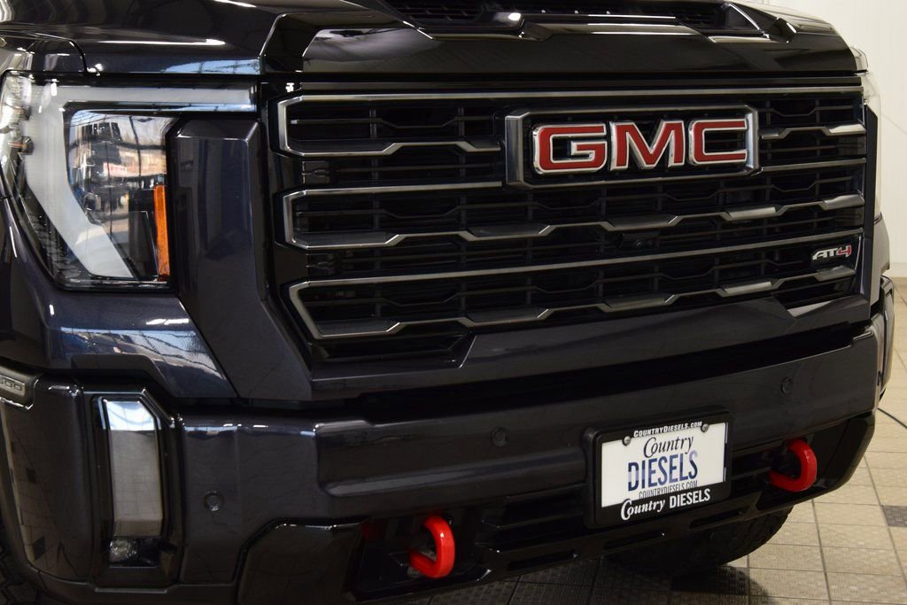 Used 2024 GMC Sierra 2500 AT4 w/ AT4 Premium Plus Package image 11