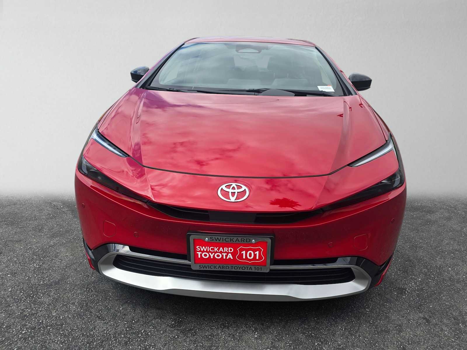 New 2027 Toyota Prius Plug-In Hybrid FWD image 8