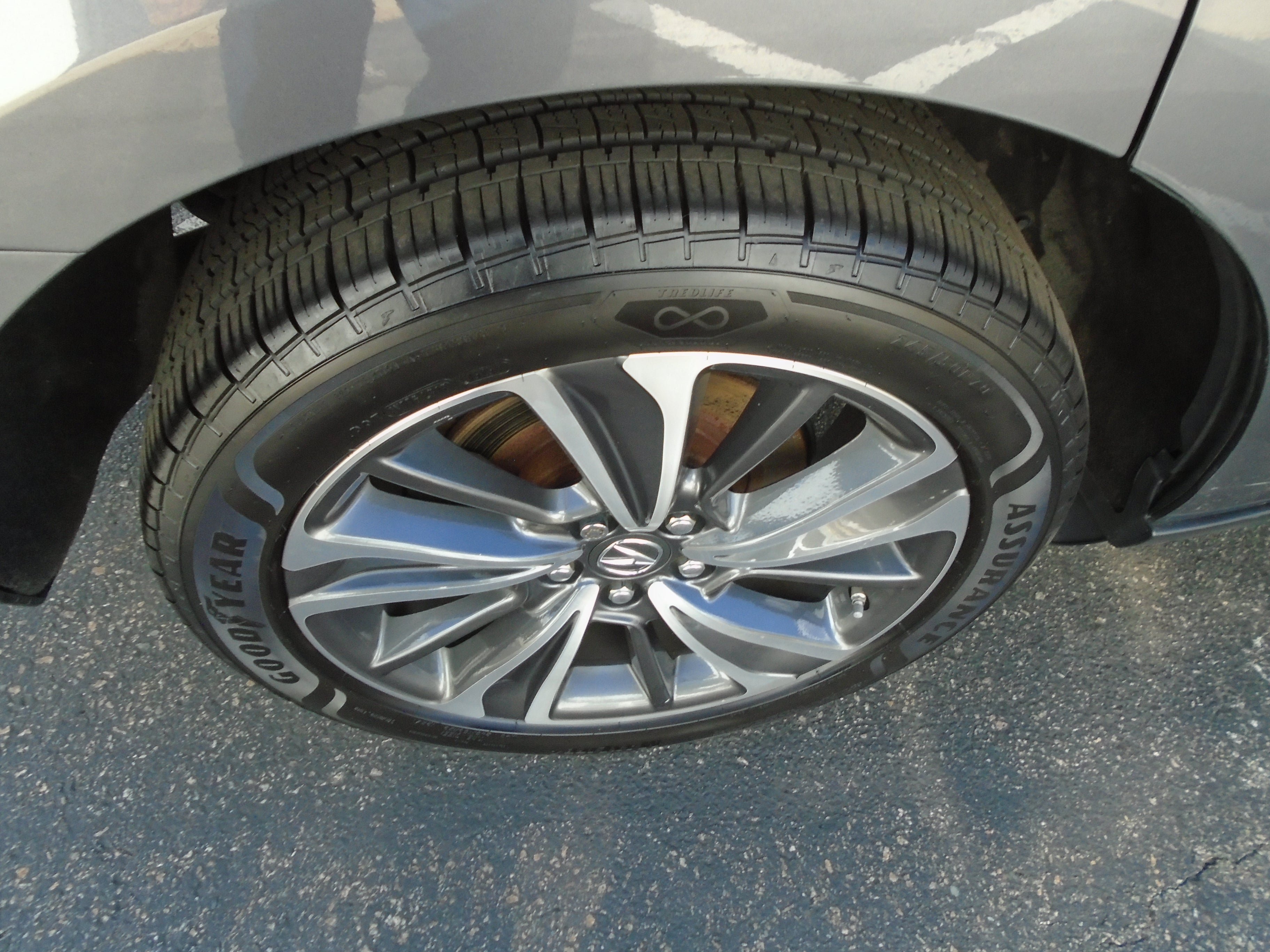 Used 2020 Acura MDX w/ Technology Package AWD/4WD image 19