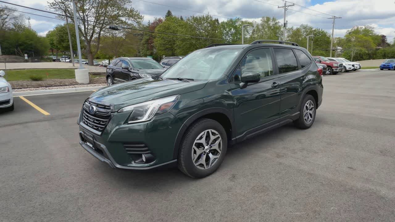 Certified 2023 Subaru Forester Premium AWD/4WD image 4