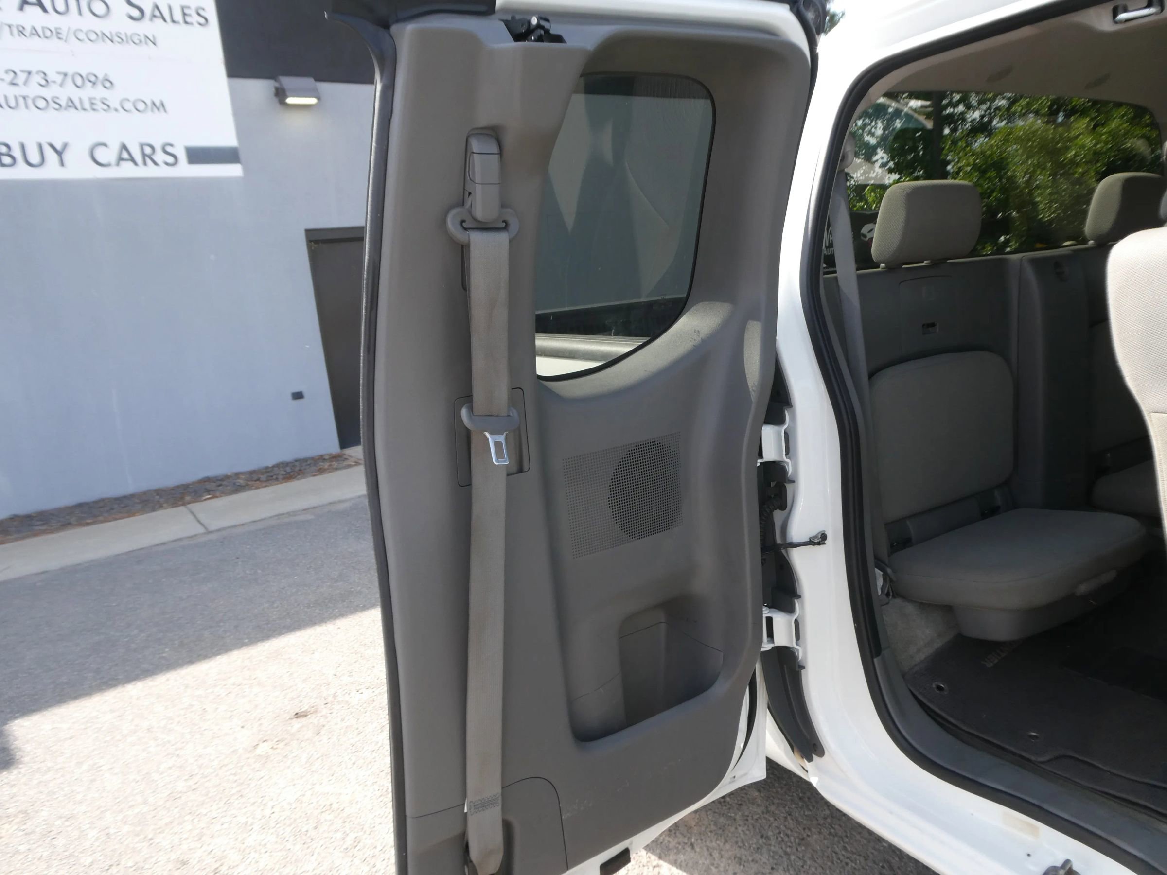 Used 2018 Nissan Frontier S RWD image 24