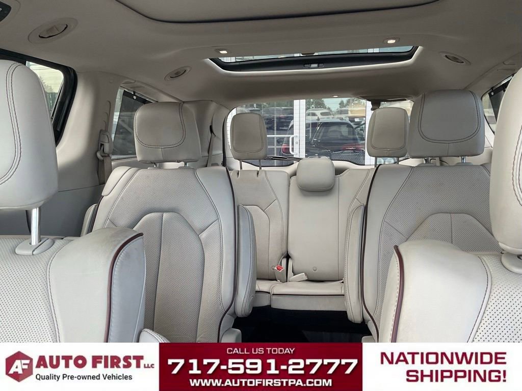 Used 2019 Chrysler Pacifica Touring-L w/ Advanced Safetytec Group FWD image 25