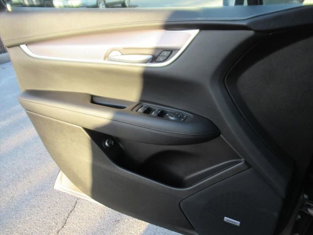 Used 2022 Cadillac XT5 Luxury image 25