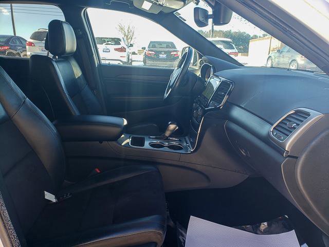Used 2020 Jeep Grand Cherokee Altitude image 25