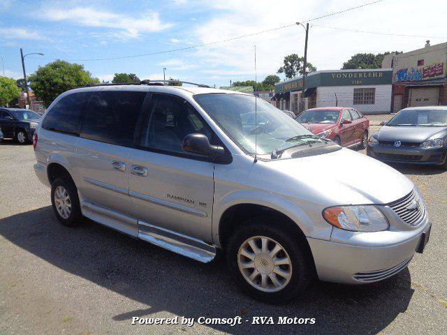 Used 2003 Chrysler Town & Country LX image 7
