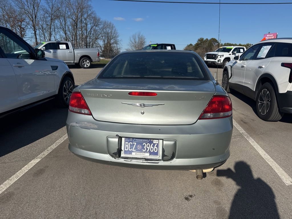 Used 2004 Chrysler Sebring LXi image 4