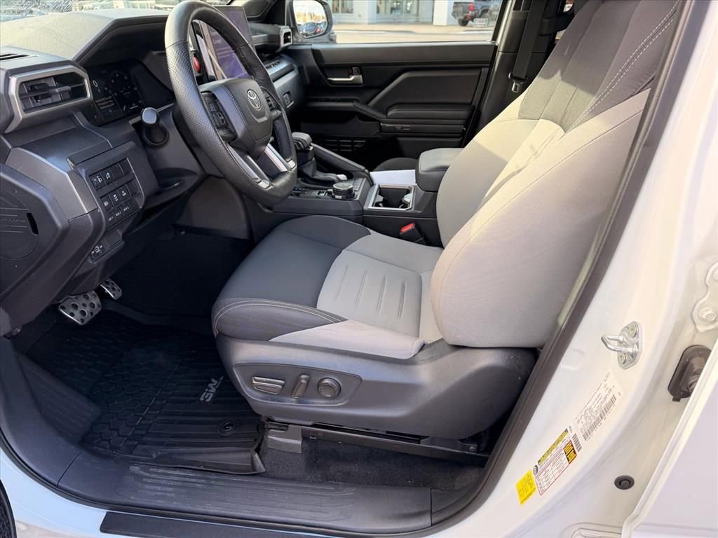 Used 2024 Toyota Tacoma TRD Sport w/ TRD Sport Upgrade Package image 12