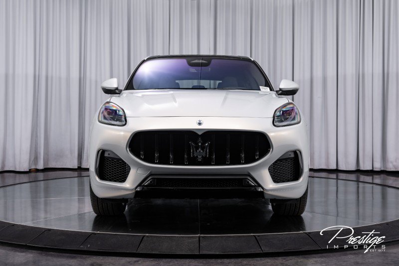 Used 2023 Maserati Grecale Modena image 4