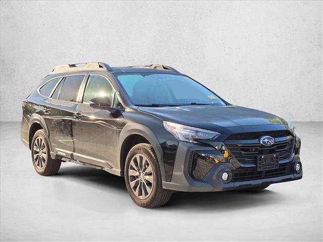 Used 2023 Subaru Outback Onyx Edition AWD/4WD image 3