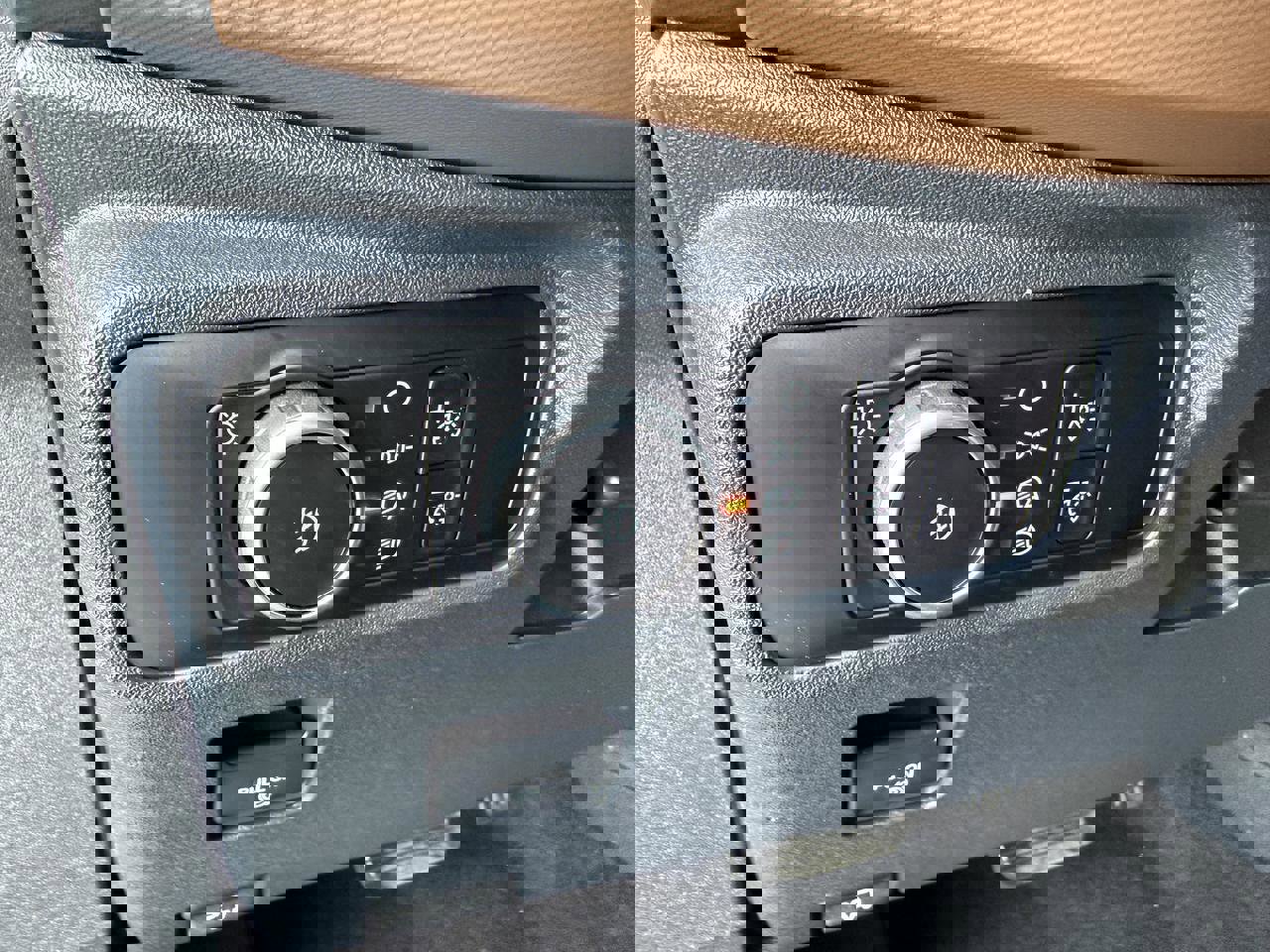 Used 2024 Ford Bronco Outer Banks image 20