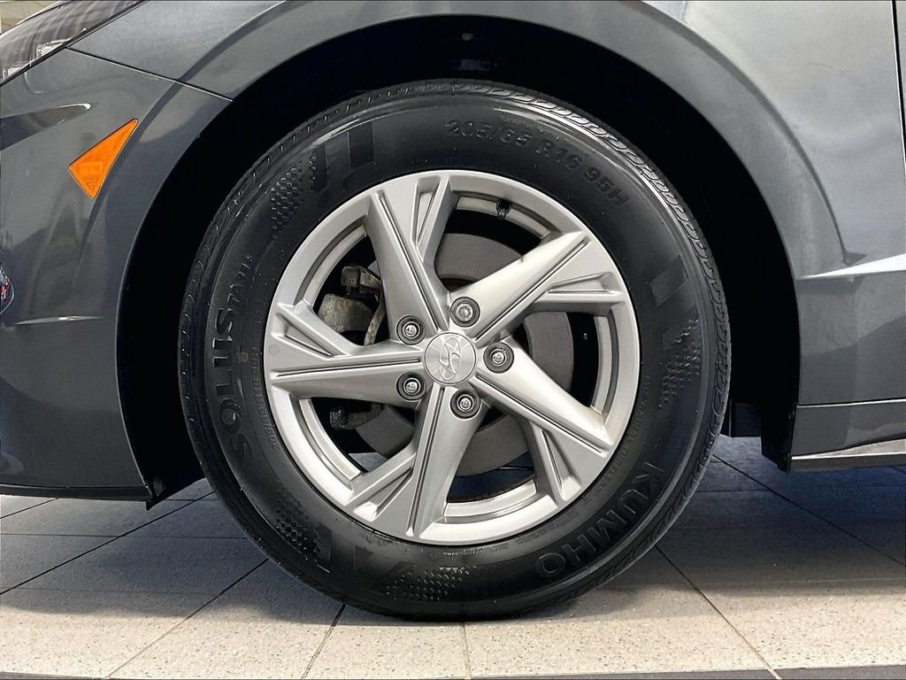 Used 2023 Hyundai Sonata SE w/ Cargo Package FWD image 7