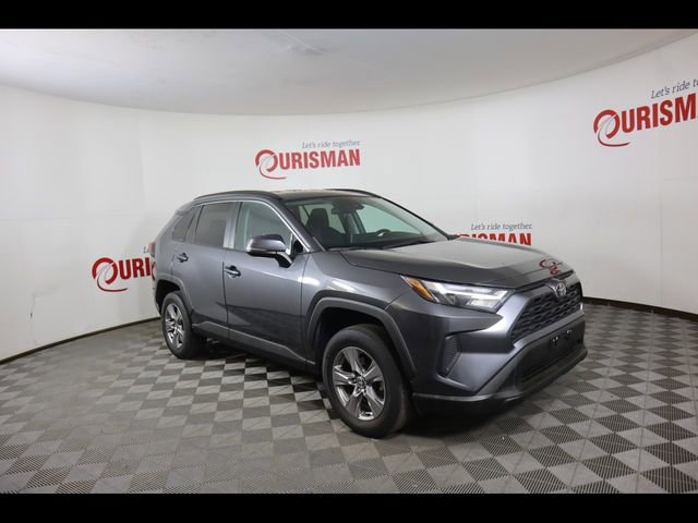 Used 2023 Toyota RAV4 XLE AWD/4WD image 16