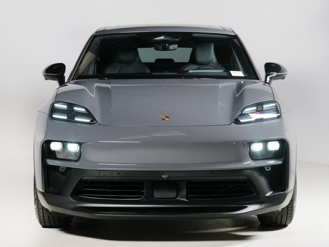 New 2026 Porsche Macan GTS Electric AWD/4WD image 6