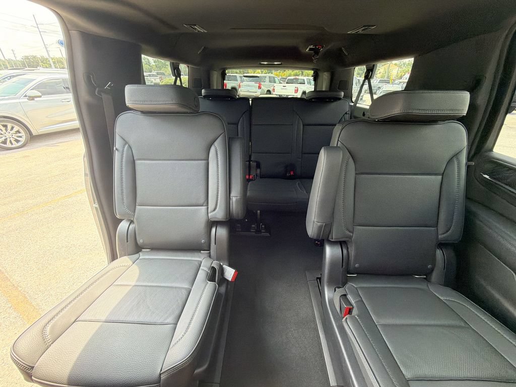 Certified 2021 GMC Yukon XL Denali w/ Denali Premium Package AWD/4WD image 35