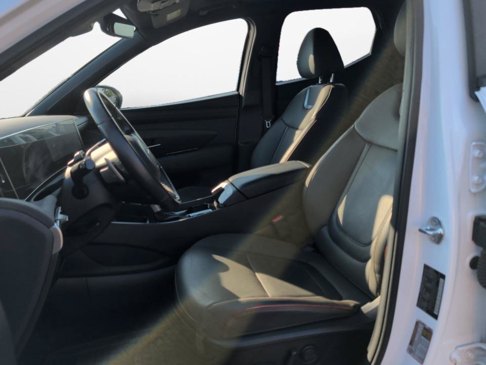 Used 2025 Hyundai Santa Cruz Limited AWD/4WD image 9