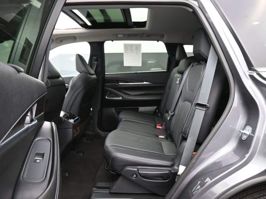 Used 2023 INFINITI QX60 Sensory w/ Cargo Package image 21