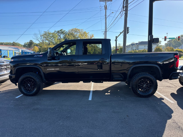 Used 2026 Chevrolet Silverado 2500 ZR2 AWD/4WD image 6